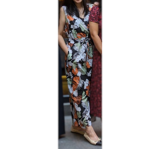 ZALORA Leaf Printed Maxi Jumpsuit - Picture 4 of 7